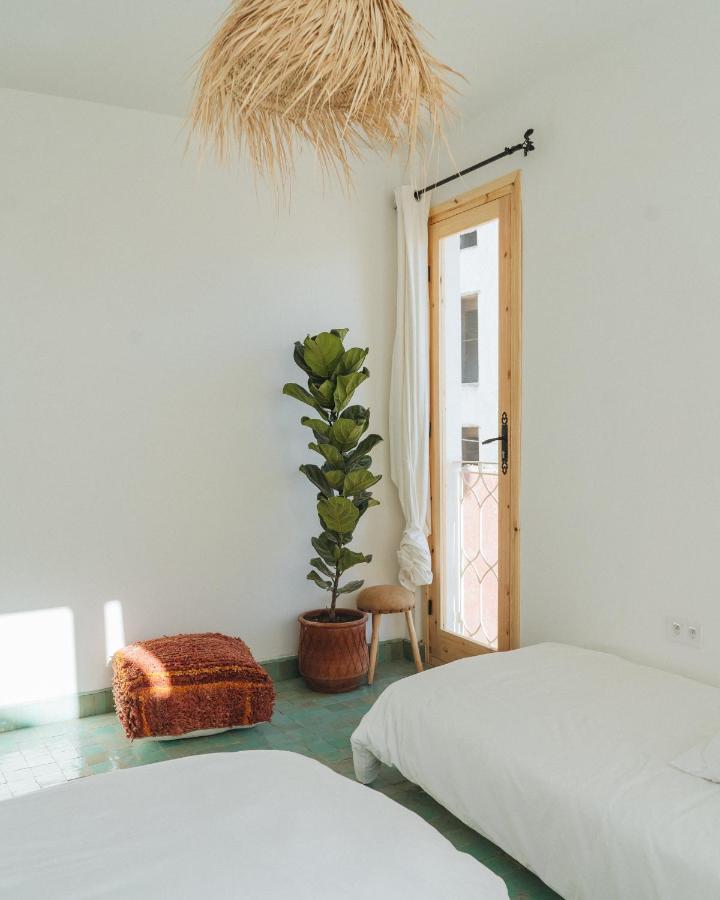 Blue Waves Boutique Hostel Tamraght Exterior foto